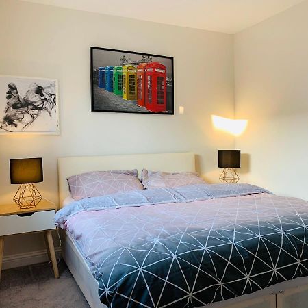 Alpha, Private Double Room, City Centre, Free Parking, Sittingbourne, Kent Luaran gambar