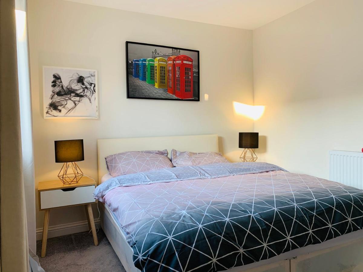 Alpha, Private Double Room, City Centre, Free Parking, Sittingbourne, Kent Luaran gambar